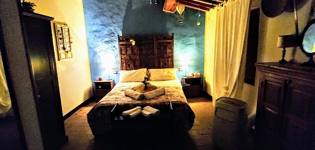 B&B Le Undici Lune Сан Джиминяно Екстериор снимка